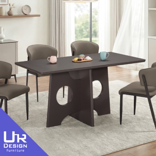 博克斯4.6尺玻璃面餐桌(26Z40/2936-2)